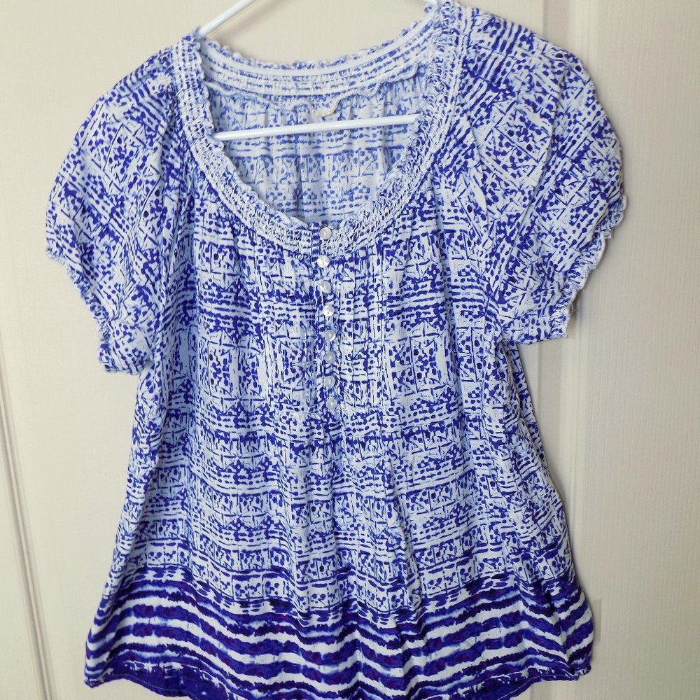 Summer/Spring Pullover Blouse/Top w/ 8-Button